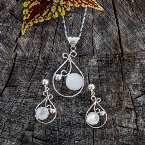 Mother Of Pearl  Pendant and Earring Set